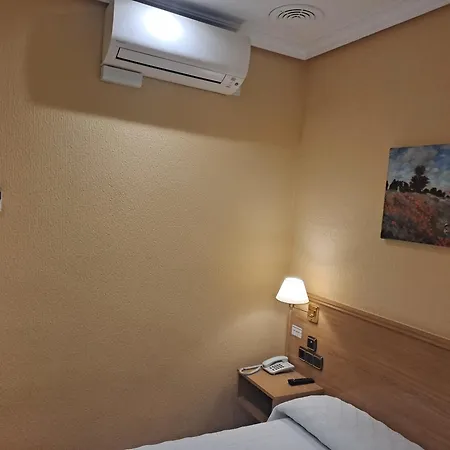 La Concha Guest house 2*